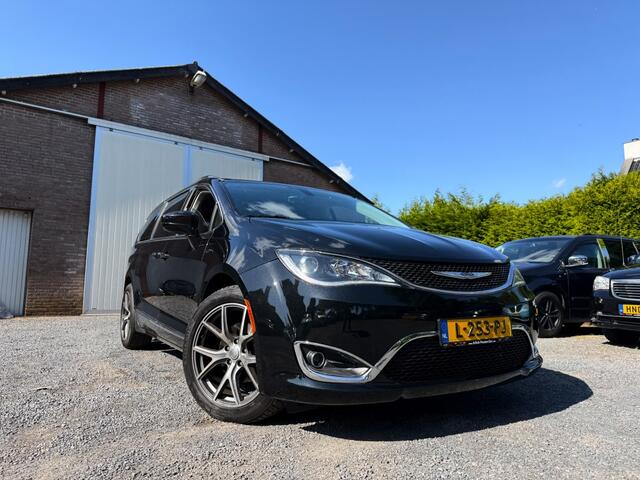 Chrysler PACIFICA 3.6 V6 LIMITED J.DAIMLER RT BLACK STOW&GO 3xTV/DVD/APPS