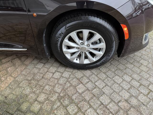 Chrysler PACIFICA PacificaCAMERA LEER NAVIGATIE AIRCO ECC LICHTM.VELGEN PARKEERSENSOREN