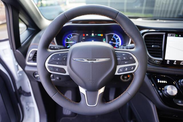 Chrysler PACIFICA 3.6 V6 Hybrid Nieuwstaat Hybride