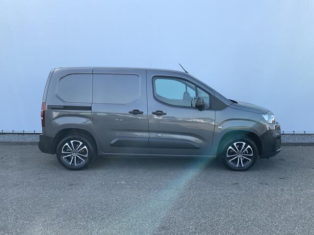 Citroen BERLINGO 1.6 BlueHDI Driver, Cruise, Apple Carplay, Wireless Charging.