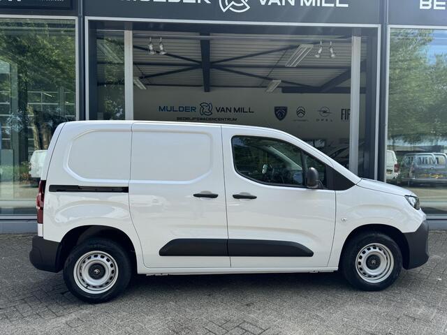 Citroen BERLINGO L1 1.5 BlueHDi 100pk | Houten afwerking laadruimte | Trekhaak voorbereiding | Multimedia | Apple Carplay | Android Auto | Digital cockpit | DAB+ radio | Leder stuurwiel | Stuurwielbediening | Achteruitrijcamera | Parkeersensoren achter | Stoel en stuurwie