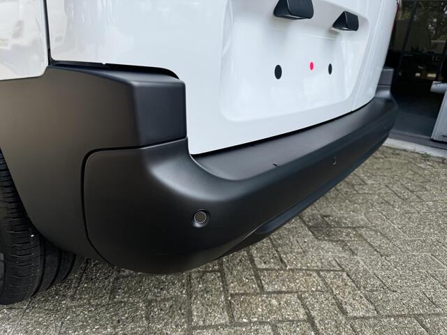 Citroen BERLINGO L1 1.5 BlueHDi 100pk | Houten afwerking laadruimte | Trekhaak voorbereiding | Multimedia | Apple Carplay | Android Auto | Digital cockpit | DAB+ radio | Leder stuurwiel | Stuurwielbediening | Achteruitrijcamera | Parkeersensoren achter | Stoel en stuurwie