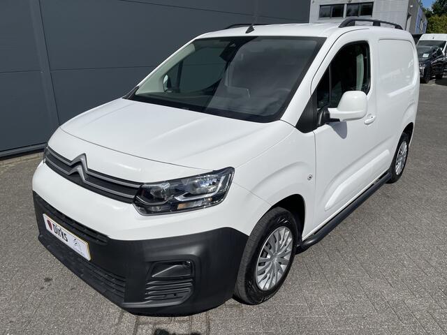 Citroen BERLINGO 110pk Club (Trekhaak - Side Bars - Navigatie via APP - Parkeersensoren V+A - Apple Carplay - Lat om Lat)