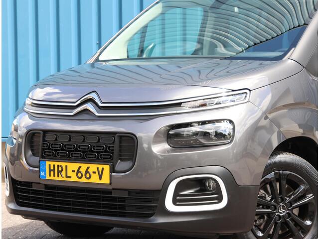 Citroen BERLINGO 1.2 130PK Shine | AUTOMAAT | AppleCarPlay/AndroidAuto | 5 Persoons! | Camera | Navigatie | Cruise Control | Climate Control | Dakreals | Parkeersensoren | Privacy Glass | Armsteunen |