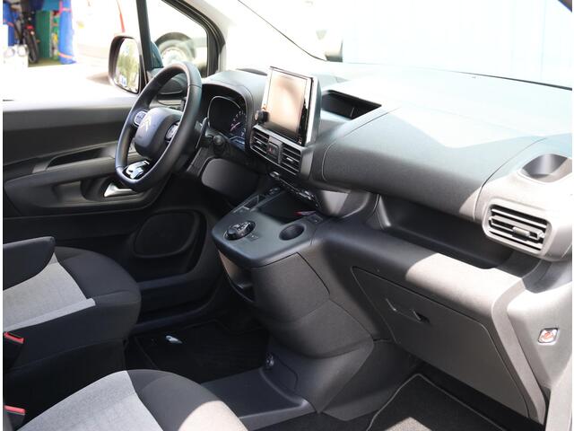 Citroen BERLINGO 1.2 130PK Shine | AUTOMAAT | AppleCarPlay/AndroidAuto | 5 Persoons! | Camera | Navigatie | Cruise Control | Climate Control | Dakreals | Parkeersensoren | Privacy Glass | Armsteunen |