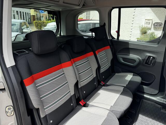 Citroen BERLINGO PT 110 Shine Carplay | Head-up | Glazen dak | Trekhaak