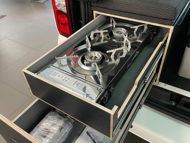 Citroen BERLINGO 1.2 PureTech Feel | **MiniCamper** | Nav | A. camera | Airco | Trekhaak | Lage km