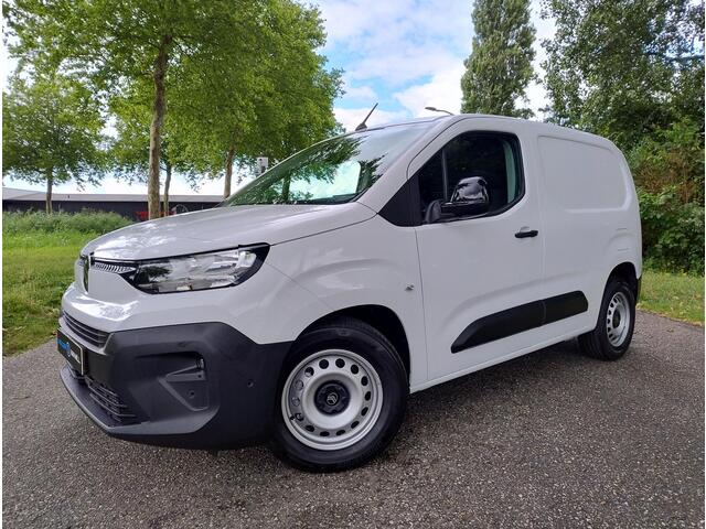 Citroen BERLINGO ë-Berlingo L1 50 kWh 136pk AUTOMAAT | NAVI | Multimedia | Apple Carplay | Android Auto | Surround View Camera | Parkeersensoren voor- en achter | Achteruitrijcamera | Dode hoek detectie | Elektrisch inklapbare spiegels | Licht- en regensensor | Mistlampen