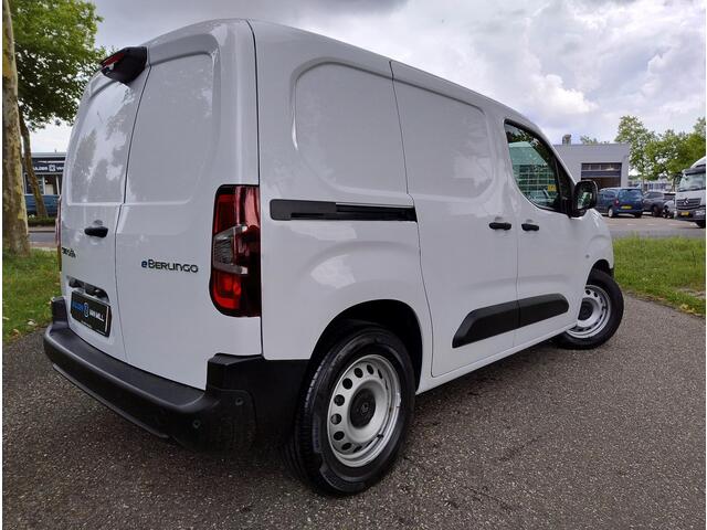 Citroen BERLINGO ë-Berlingo L1 50 kWh 136pk AUTOMAAT | NAVI | Multimedia | Apple Carplay | Android Auto | Surround View Camera | Parkeersensoren voor- en achter | Achteruitrijcamera | Dode hoek detectie | Elektrisch inklapbare spiegels | Licht- en regensensor | Mistlampen
