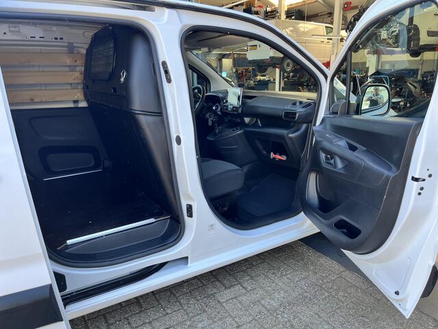Citroen BERLINGO 1.5 BlueHDI bestel Airco Cruise control 2-Persoons Schuifdeur Telefoonverbinding Apple carplay Stuurwielbediening Euro 6