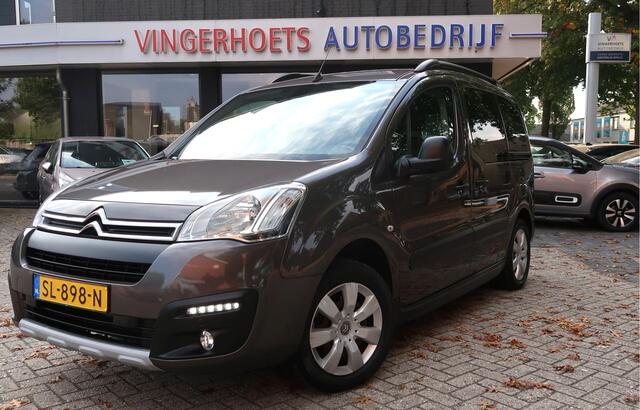 Citroen BERLINGO 110 Pk Benzine * Luxe * Hoge Zit * 5 Persoons * * Navigatie * Achteruitrij Parkeer Camera * Climate & Cruise Control * Trekhaak * 3 stoelen op 2e zitrij * Vingerhoets; Vierde generatie Eersteklas Service *
