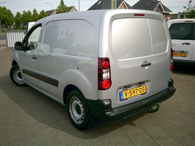 Citroen BERLINGO 1.6 BlueHDI 75 Comfort VOORZIEN VAN TREKHAAK+IJSKOUDE AIRCO !!
