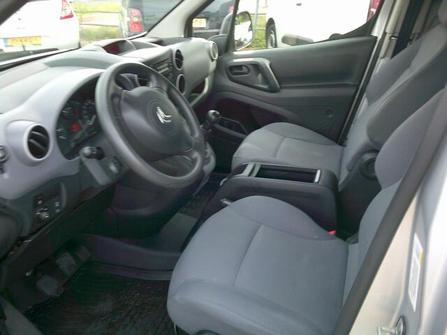 Citroen BERLINGO 1.6 BlueHDI 75 Comfort VOORZIEN VAN TREKHAAK+IJSKOUDE AIRCO !!