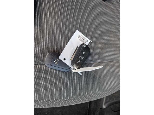 Citroen BERLINGO ë-Berlingo Club 50 kWh 11 kw lader, airco, cruise control, goedkoper rijden vrijwel onmogelijk! Wordt verwacht