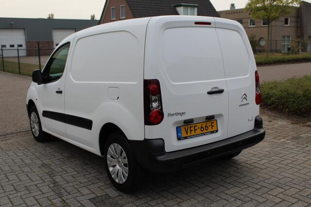 Citroen BERLINGO e-Berlingo - Full Electric Club 23kWh ? snelladen ? 3-zits ? clima ? navigatie ? cruise