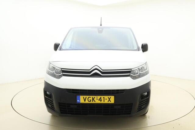 Citroen BERLINGO 1.5 BlueHDI Club XL Verlengd | Navigatie | Trekhaak | Camera | Betimmering | Cruise control | Weinig kilometers | Parkeersensoren achter | Bluetooth