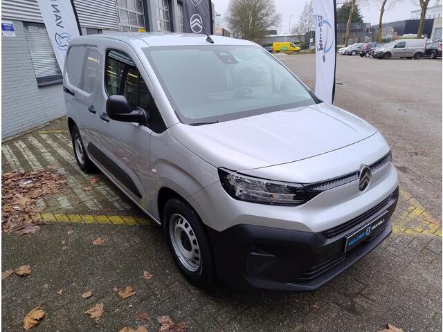 Citroen BERLINGO ë-Berlingo L1 50 kWh 136pk | 8 jaar garantie | 0% financial lease | Apple Carplay | Android Auto | Multimedia | Achteruitrijcamera | Parkeersensoren achter | Digital cockpit | Stuurwielbediening | Bestuurdersstoel comfort | Armsteun | van van ¤29.975 voor