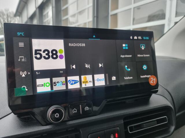 Citroen BERLINGO 1.2 PureTech Shine Nieuwste Model NAVI / CAMERA / CRUISE / LED / AIRCO ECC