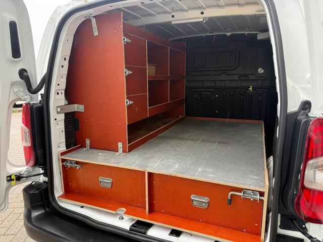 Citroen BERLINGO 1.2 130PK AUTOMAAT 3ZITPL BUSINESS AIRCO NAVI PDC.