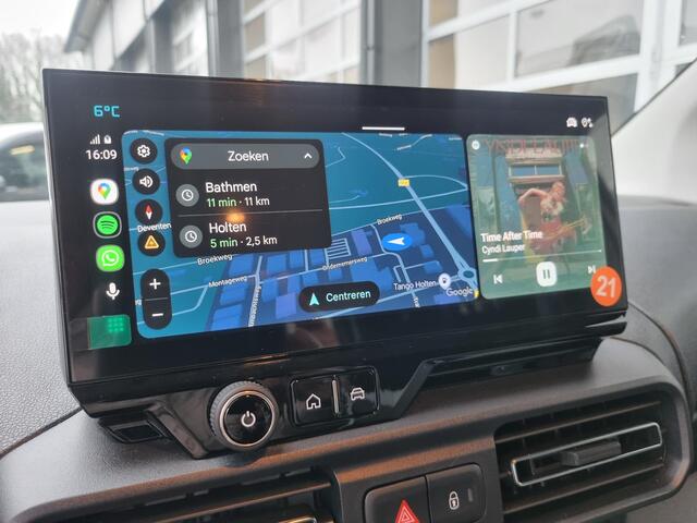 Citroen BERLINGO 1.2 PureTech Shine / Nieuwste Model / TREKHAAK / NAVI / CAMERA / CRUISE / LED / AIRCO ECC