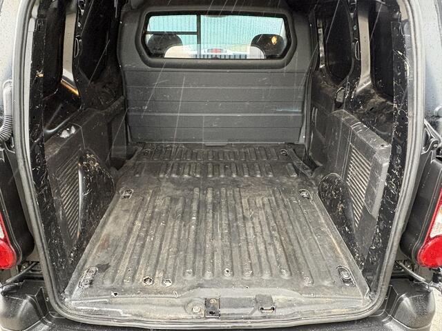 Citroen BERLINGO 1.6 75Pk BlueHDI 75 Club / Cruise / SCHUIFDEUR / Apk t/m 19-04-2026