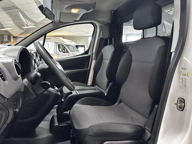 Citroen BERLINGO 1.6 BlueHDI 75 Comfort/ Trekhaak/ Dakdragers/ Zij-Schuifdeur rechts/ Cruise/ Elek. pakket/ C.V./ Radio-CD/ Getint glas/ Armsteun.