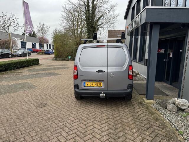 Citroen BERLINGO 1.5D 102PK 3-pers, Navi, Airco, Cruisecntrl, Schuifdeur, PDC,