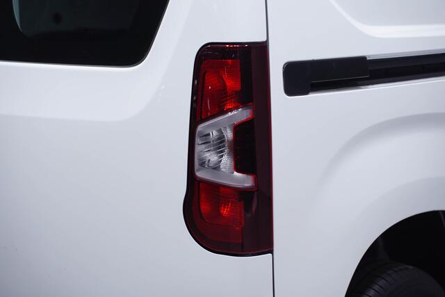 Citroen BERLINGO 1.2 Pure Tech 110 pk Benzine Airco Cruise Control, DAB+, PDC achter, 2-Zits