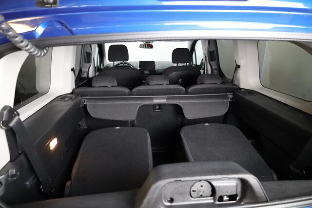 Citroen BERLINGO XL PT 130 Shine Automaat-8 7 zits | Trekhaak | Camera | Sensoren v+a