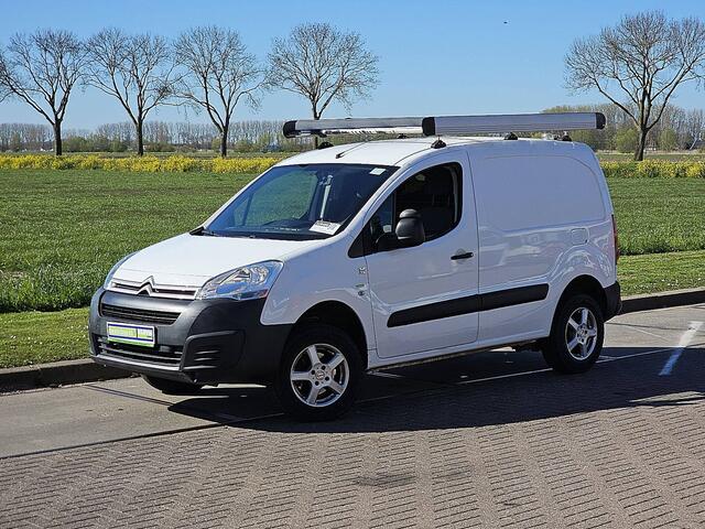 Citroen BERLINGO 1.6 BlueHDI 100 Club S&S 4X4, airco, cruise control, imperiaal, zijdeur, trekhaak,