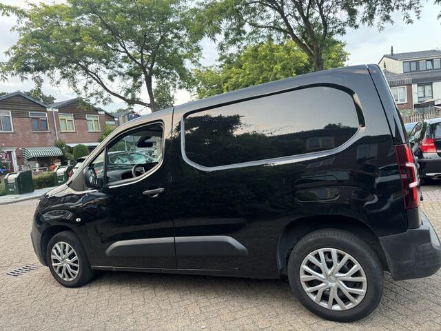 Citroen BERLINGO 1.5 HDI AUTOMAAT 3ZITS CAMCLIMA FULL 131pk