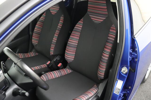 Citroen C1 1.0 VTi Feel Pack-Comfort Bluetooth LED Airco Extra getint glas