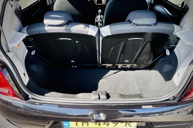 Citroen C1 1.0 VTi Elle / CAMERA / CARPLAY / CLIMATE CONTROL