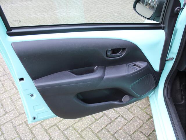 Citroen C1 1.0 VTi Feel /AIRCO/CV/LED/Bluetooth/Elek. ramen/ISOFIX/USB + AUX/Snelheidsbegrenzer/NAP! 1e eig!