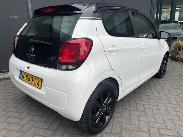 Citroen C1 1.0 VTi Shine Achteruitrijcamera - Airco - Lichtmetalen velgen - Radio - Stuur leder - Stuur multifunctioneel