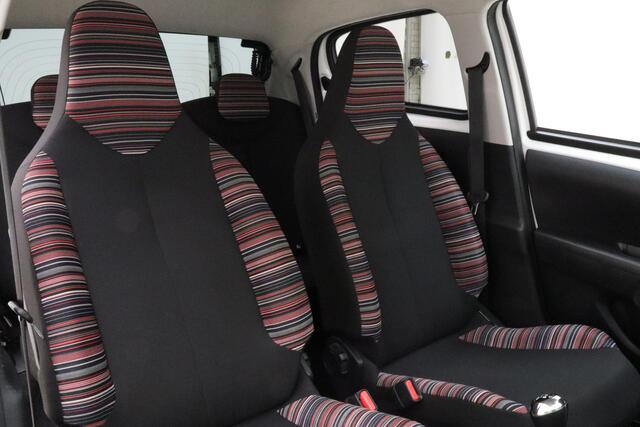 Citroen C1 1.0 VTi Feel 72 PK | Handgeschakeld | 5-Deurs | Airco | Elektrische ramen | Radio | AUX | USB | Bluetooth | Stuurwielbediening |