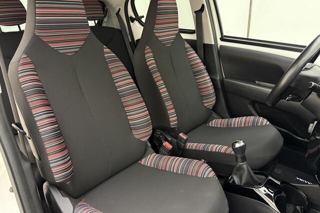 Citroen C1 1.0 VTi Feel | Airco | Bluetooth | Weinig kilometers | Extra getint glas | 5 Deuren | Electrische ramen | Centrale deurvergrendeling | Zuinige motor