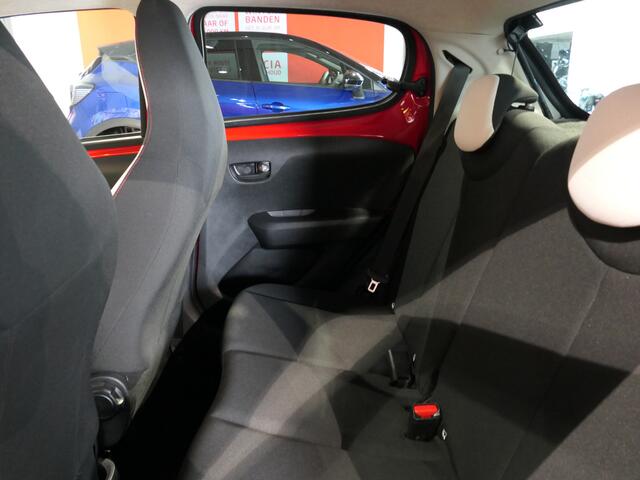 Citroen C1 1.0 VTi Millenium *Apple carplay & Android auto* - Airco, DAB, Lederen stuur