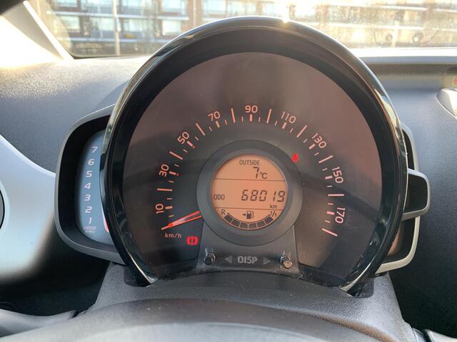 Citroen C1 1.0 e-VTi Shine Clima/Camera/Touchscreen/Duo-Tone