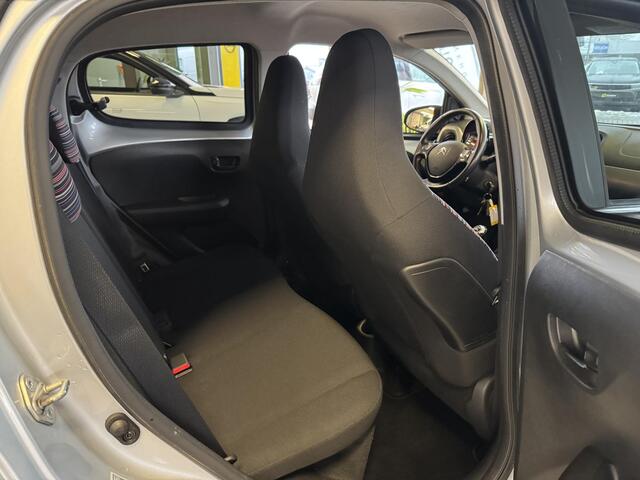 Citroen C1 1.0 e-VTi Feel 6 maanden garantie, beurt en apk incl. ! | LED | Bluetooth | Airco | 2-tone lak