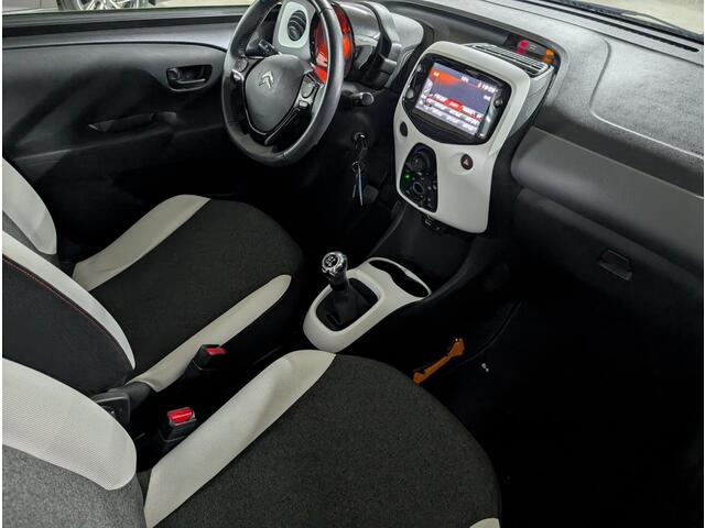 Citroen C1 5-deurs Millenium 1.0 e-VTi 72pk | APPLE CARPLAY / ANDROID AUTO | CAMERA | EXTRA GETINT RAMEN | LEDER STUUR | ISOFIX |