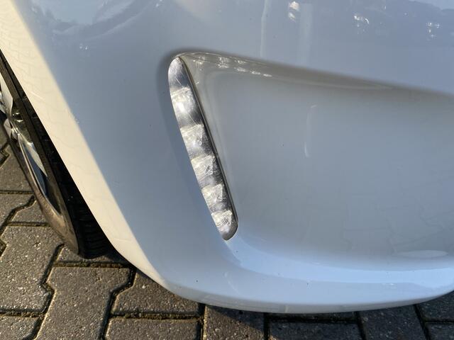 Citroen C1 1.0 e-VTi Shine Navigatie , Airco , LM velgen