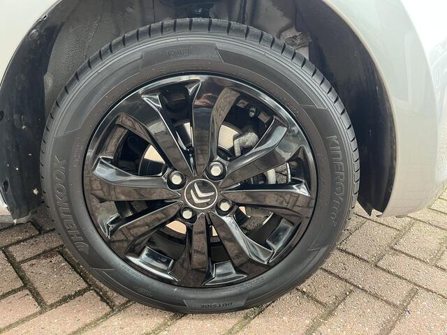 Citroen C1 1.0 VTi Shine Zeer mooie C1, incl: AppleCarPlay/AndroidAuto, LM velgen, Climate control, Metallic lak.