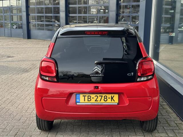 Citroen C1 1.0 Shine 69 PK | Meest Complete Uitvoering | 1e Eigenaar & Volledig Dealer Onderhouden | Lichtmetalen Velgen 15 inch | Zwart Dak | Airco Climate Control | Groot Multimedia | Camera | Radio met Bluetooth en USB | LED verlichting | Multifunctioneel Stuurwi