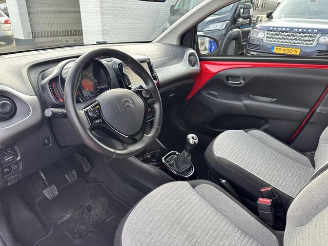 Citroen C1 1.0 Shine 69 PK | Meest Complete Uitvoering | 1e Eigenaar & Volledig Dealer Onderhouden | Lichtmetalen Velgen 15 inch | Zwart Dak | Airco Climate Control | Groot Multimedia | Camera | Radio met Bluetooth en USB | LED verlichting | Multifunctioneel Stuurwi