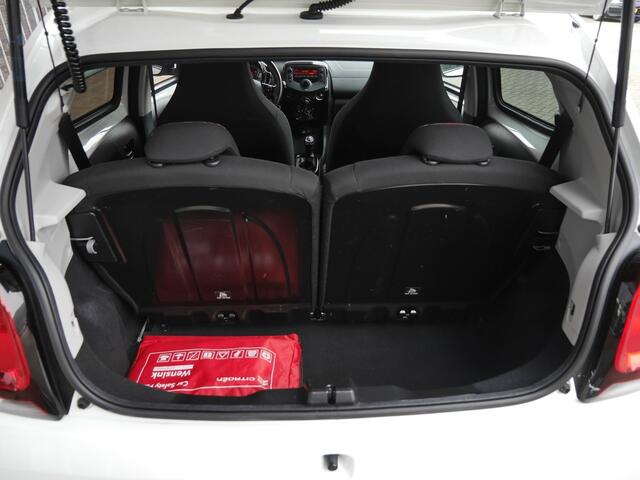 Citroen C1 1.0 VTi Feel | 5 deurs | Extra getint glas | Led dagrijverlichting | Airco | Snelheidsbegrenzer | Bluetooth | 1ste eigenaar