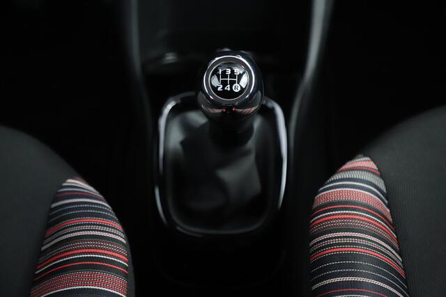 Citroen C1 1.0 VTi Feel Radio Bluetooth Airco Elektrische Ramen