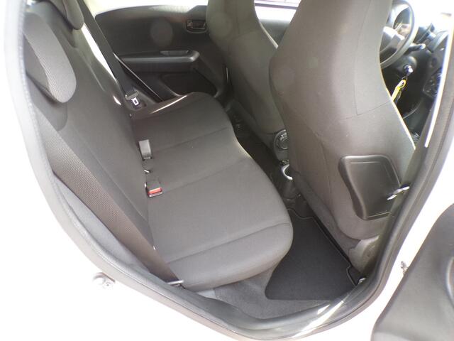 Citroen C1 1.0 VTi 5-Drs Black & White AIRCO,TOP STAAT!