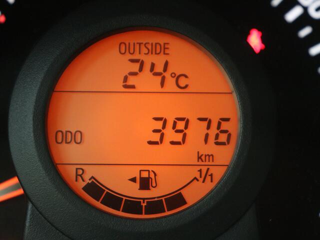 Citroen C1 1.0 VTi Feel SUPER UNIEKE LAGE KM STAND !