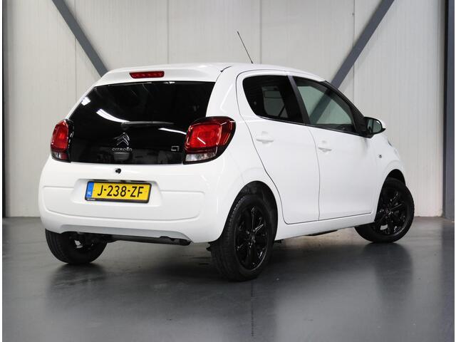 Citroen C1 1.0 VTi Shine | 1ste eigenaar | AppleCarplay/AndroidAuto | Climate Control | Camera | Bluetooth | LED | DAB Radio | Start/Stop Systeem | Buitenspiegels elektrisch verstel -en verwarmbaar | Isofix | Privacy Glass |